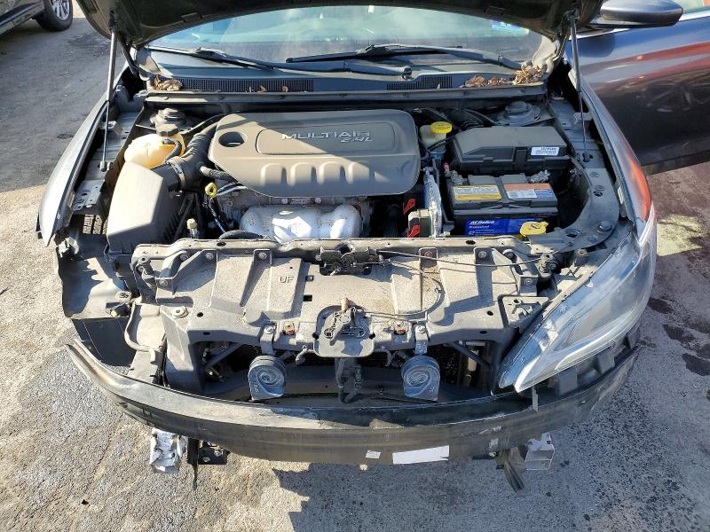 Продаж на аукціоні авто 2015 Chrysler 200, vin: 1C3CCCABXFN525797, номер лоту: 99683275