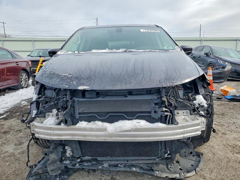 73707095 :رقم المزاد ، 2C4RC1CG1HR553724 vin ، 2017 Chrysler Pacifica مزاد بيع
