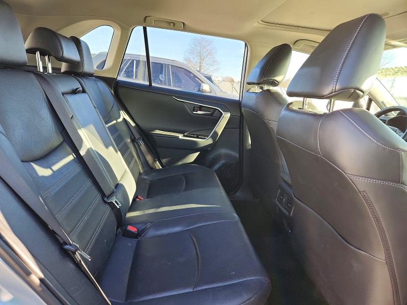 Продаж на аукціоні авто 2022 Toyota Rav4, vin: JTMD6RFV1ND059307, номер лоту: 73464255