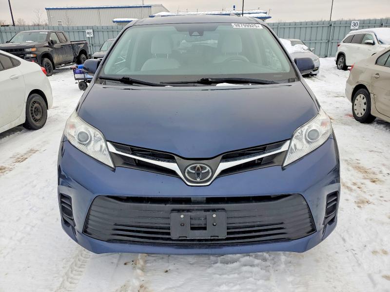 98799925 :رقم المزاد ، 5TDKZ3DC0LS078557 vin ، 2020 Toyota Sienna مزاد بيع