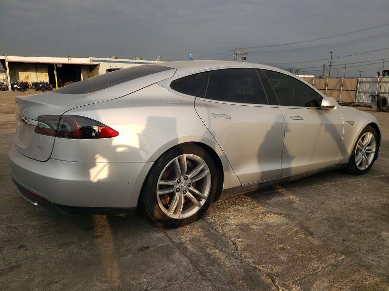73864185 :رقم المزاد ، 5YJSA1H12EFP63896 vin ، 2014 Tesla Model S مزاد بيع