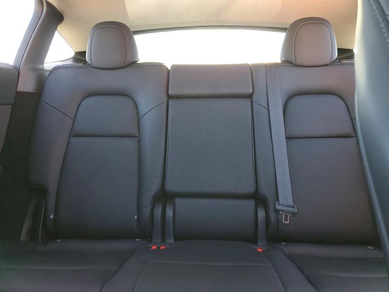 74077455 :رقم المزاد ، 7SAYGDED7SF226674 vin ، 2025 Tesla Model Y مزاد بيع