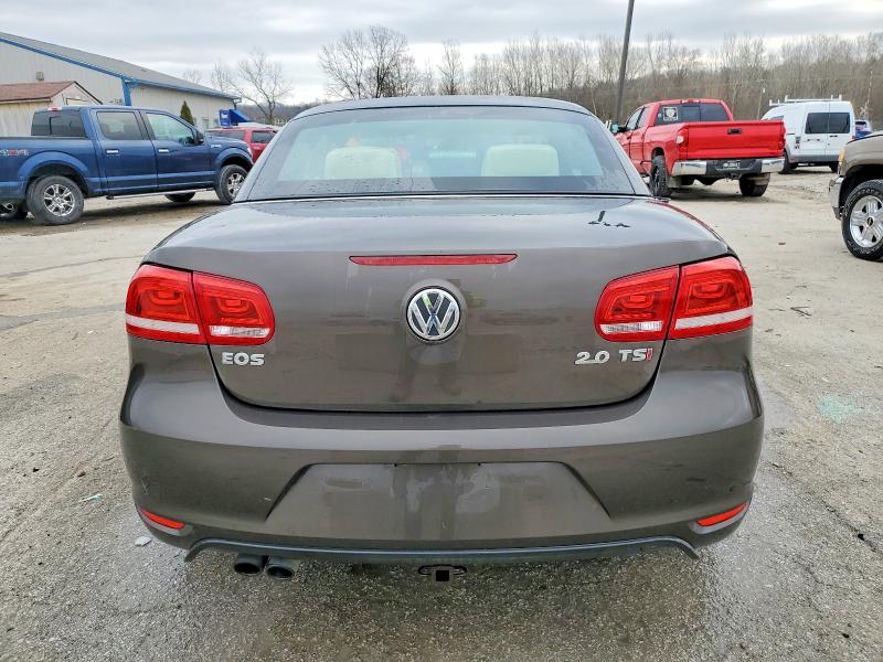 97833555 :رقم المزاد ، WVWBW8AH6GV000186 vin ، 2016 Volkswagen Eos مزاد بيع