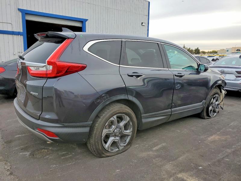 99033335 :رقم المزاد ، 2HKRW2H51JH622919 vin ، 2018 Honda Cr-v مزاد بيع