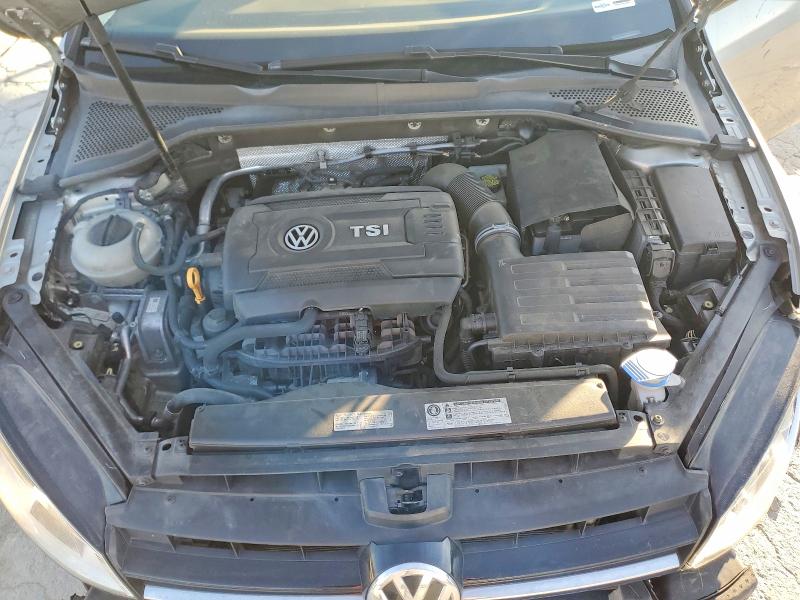 98893555 :رقم المزاد ، 3VW217AU0HM037040 vin ، 2017 Volkswagen Golf مزاد بيع