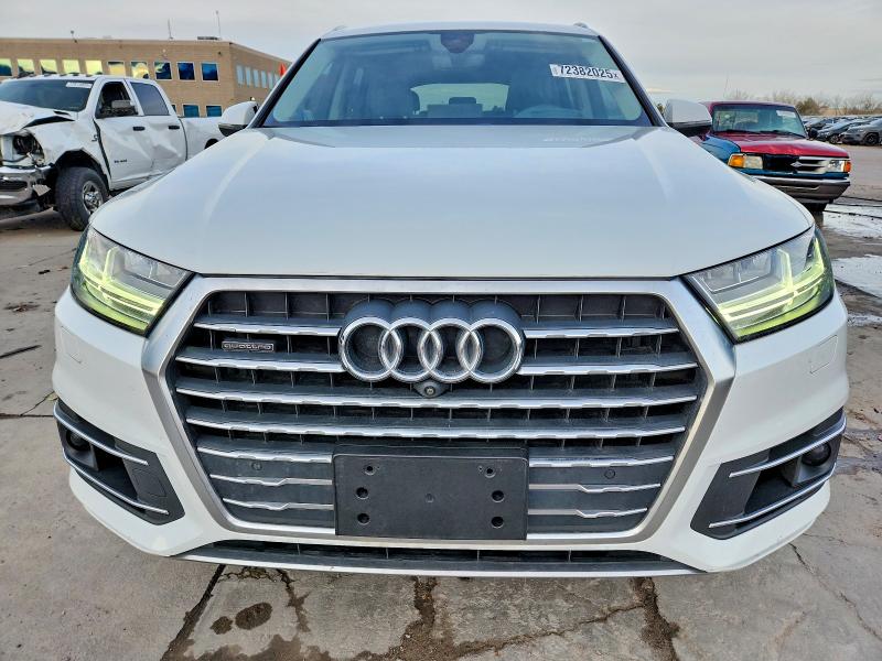Продаж на аукціоні авто 2018 Audi Q7, vin: WA1VAAF72JD017335, номер лоту: 72382025