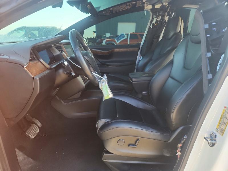 72566485 :رقم المزاد ، 5YJXCBE26JF139905 vin ، 2018 Tesla Model X مزاد بيع