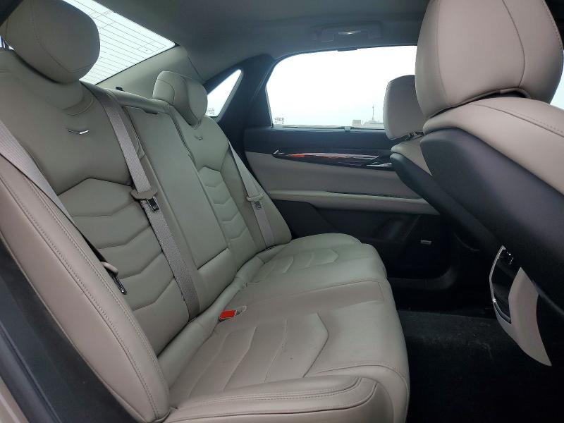 73868395 :رقم المزاد ، 1G6KD5RSXHU126954 vin ، 2017 Cadillac Ct6 مزاد بيع
