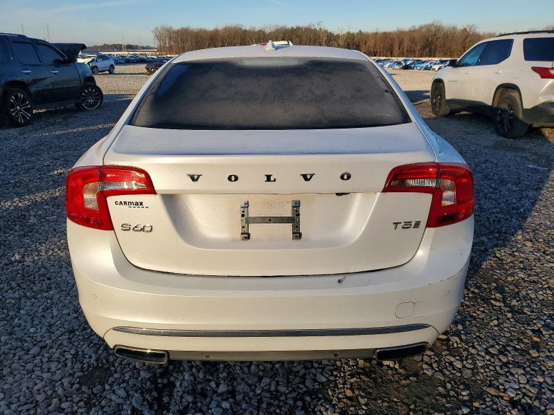 2017 Volvo S60 მანქანა იყიდება აუქციონზე, vin: LYV402HK7HB133243, აუქციონის ნომერი: 98212635