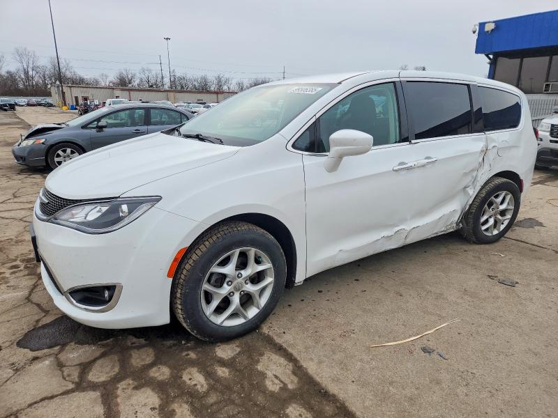 Продажа на аукционе авто 2018 Chrysler Pacifica, vin: 2C4RC1FGXJR125927, номер лота: 99506385