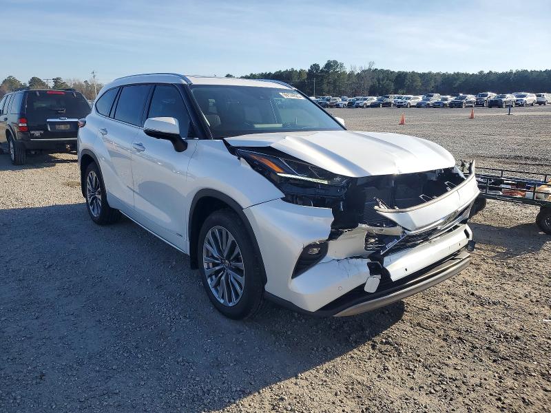 Продажа на аукционе авто 2025 Toyota Highlander, vin: 5TDKBRCH8SS648596, номер лота: 99124625
