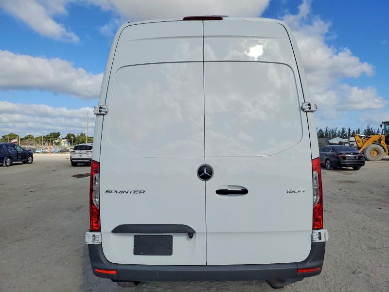 97715585 :رقم المزاد ، W1W70BGY8KT017415 vin ، 2019 Mercedes-benz Sprinter 1 مزاد بيع