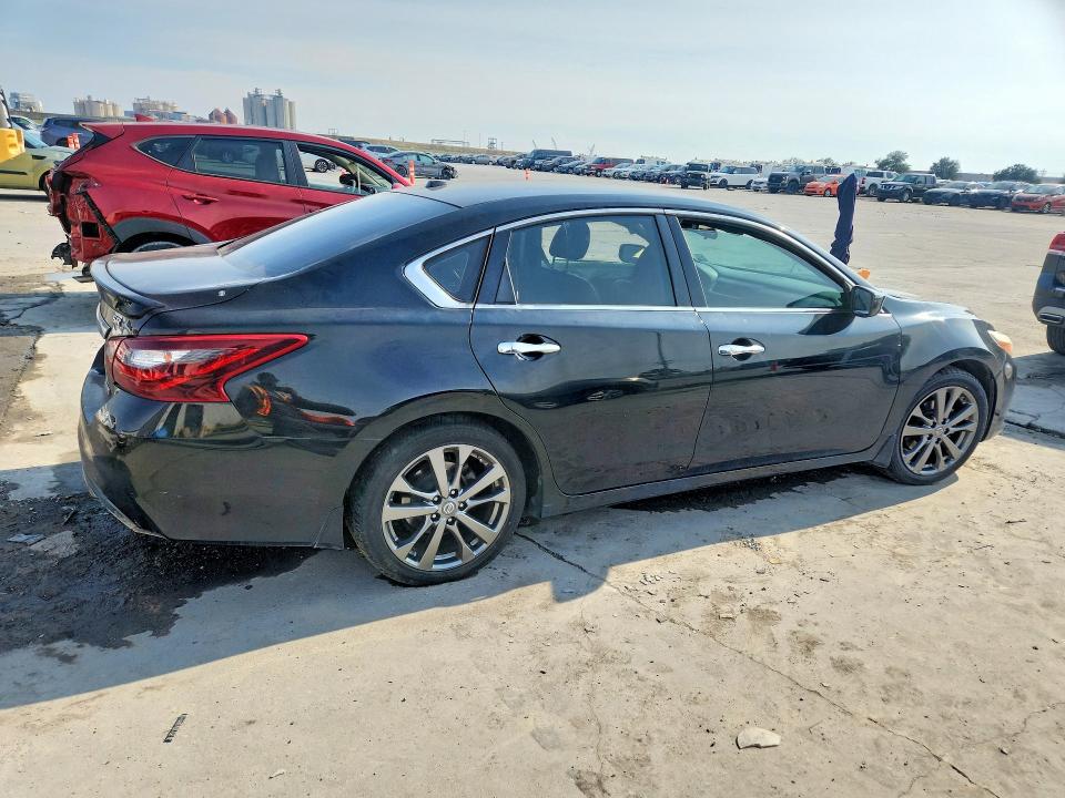 Aukcja sprzedaży 2018 Nissan Altima, vin: 1N4AL3AP7JC246171, numer aukcji: 75388195