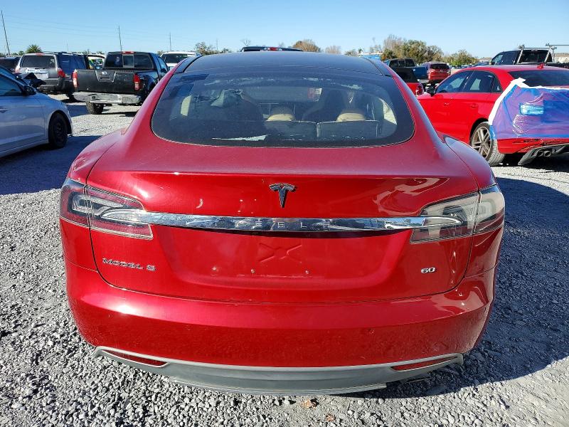 2014 Tesla Model S მანქანა იყიდება აუქციონზე, vin: 5YJSA1S16EFP50626, აუქციონის ნომერი: 73892585