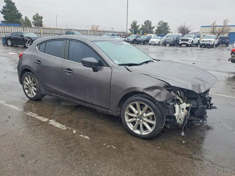Aukcja sprzedaży 2018 Mazda 3, vin: 3MZBN1M37JM230957, numer aukcji: 73643445