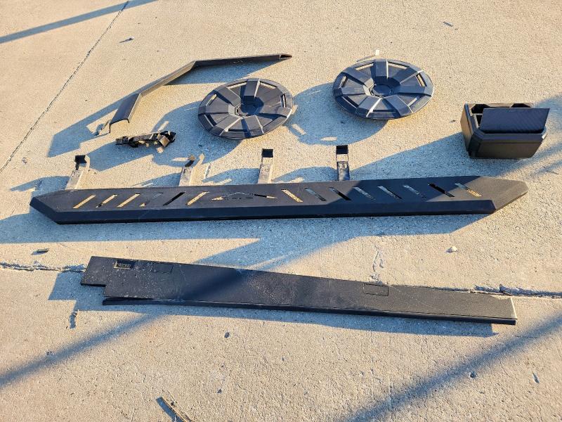 72872395 :رقم المزاد ، 7G2CEHED3SA078604 vin ، 2025 Tesla Cybertruck مزاد بيع