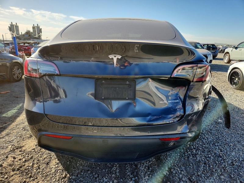 75251615 :رقم المزاد ، 7SAYGDEE5NF386114 vin ، 2022 Tesla Model Y مزاد بيع