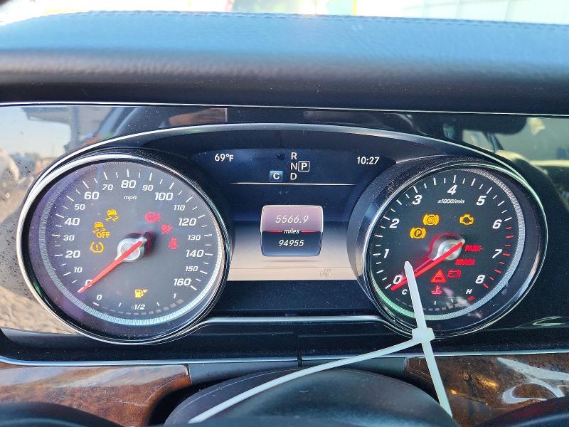 99831035 :رقم المزاد ، WDDZF4JB8HA102333 vin ، 2017 Mercedes-benz E مزاد بيع