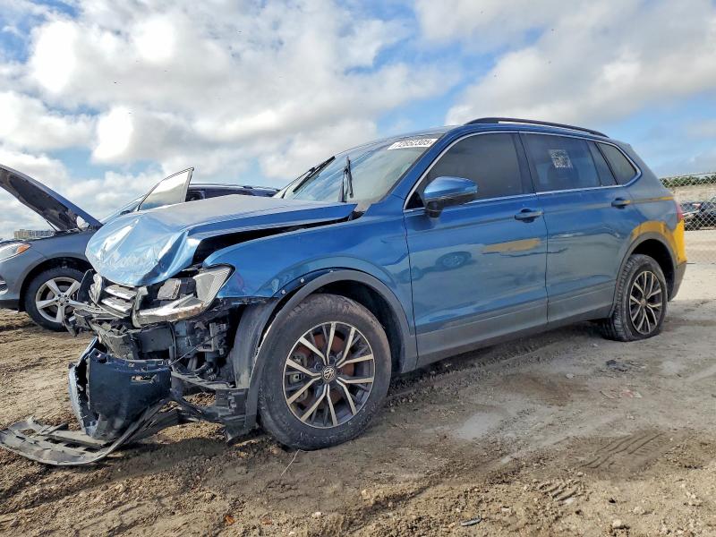 Продажа на аукционе авто 2019 Volkswagen Tiguan, vin: 3VV3B7AX0KM152759, номер лота: 72852305
