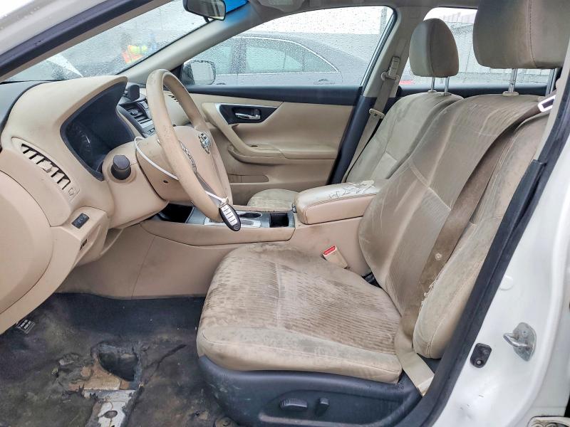 2017 Nissan Altima მანქანა იყიდება აუქციონზე, vin: 1N4AL3AP3HC222525, აუქციონის ნომერი: 72768625