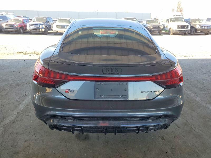 Продажа на аукционе авто 2024 Audi Rs E-tron, vin: WAUBHBFW1R7900657, номер лота: 72625095