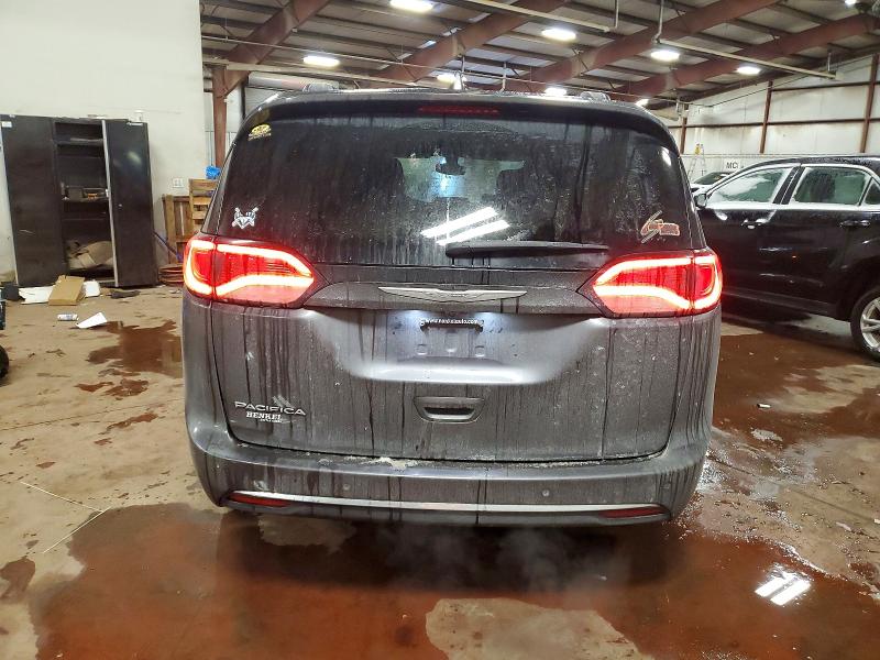 73856015 :رقم المزاد ، 2C4RC1BG0HR831224 vin ، 2017 Chrysler Pacifica مزاد بيع