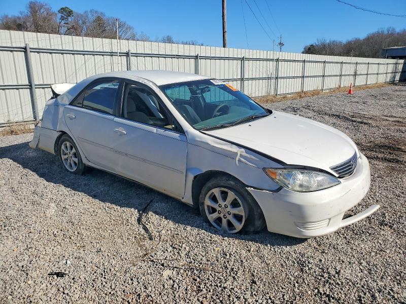 2005 Toyota Camry მანქანა იყიდება აუქციონზე, vin: 4T1BE32K95U411287, აუქციონის ნომერი: 48988976