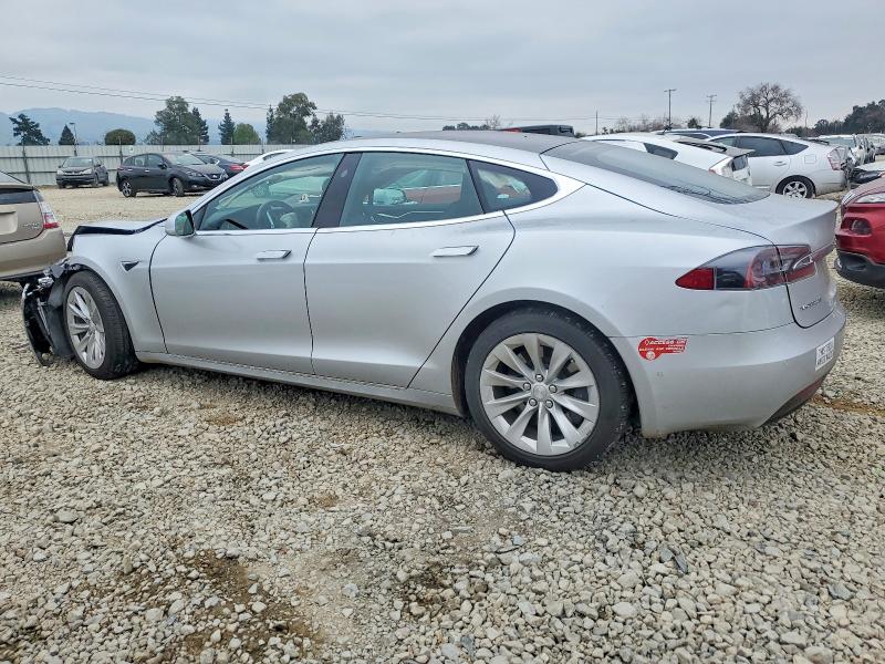 2017 Tesla Model S მანქანა იყიდება აუქციონზე, vin: 5YJSA1E2XHF230079, აუქციონის ნომერი: 74699555
