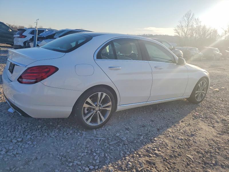 2015 Mercedes-benz C 300 მანქანა იყიდება აუქციონზე, vin: 55SWF4JB6FU052970, აუქციონის ნომერი: 73731305