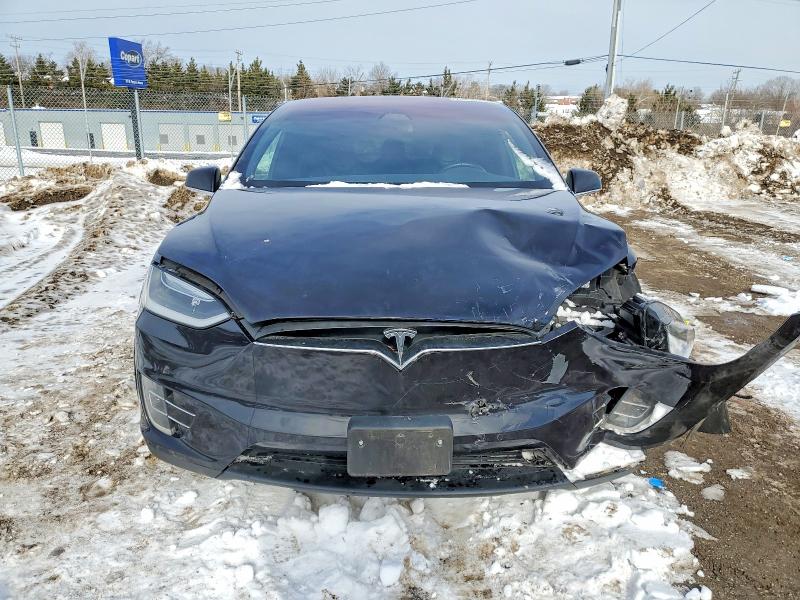 2017 Tesla Model X მანქანა იყიდება აუქციონზე, vin: 5YJXCAE29HF040564, აუქციონის ნომერი: 74410145