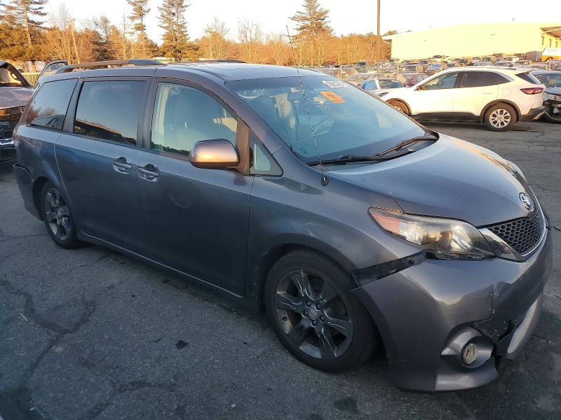 2011 Toyota Sienna მანქანა იყიდება აუქციონზე, vin: 5TDXK3DC5BS105194, აუქციონის ნომერი: 72821785