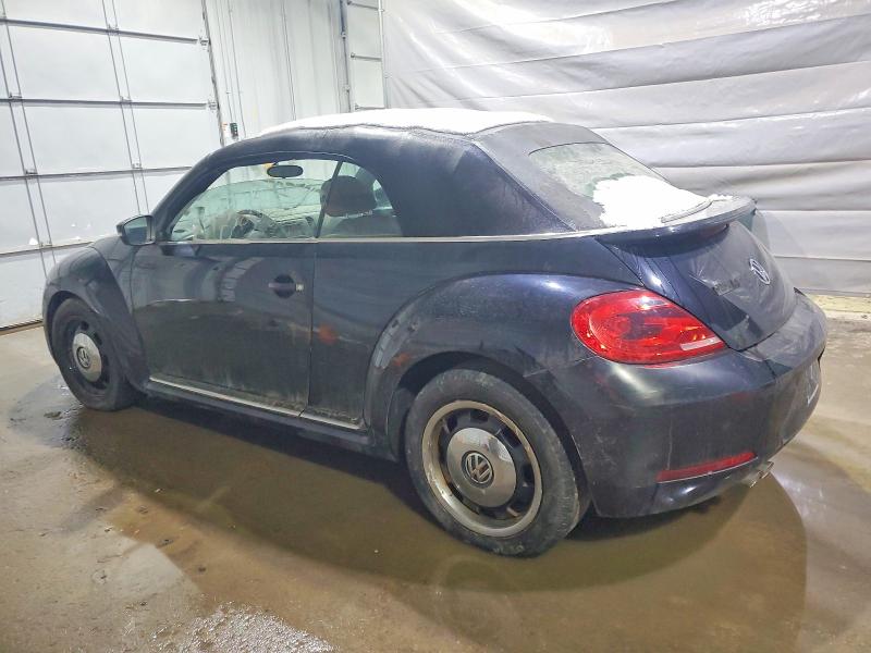 72113475 :رقم المزاد ، 3VW517AT9FM808581 vin ، 2015 Volkswagen Beetle مزاد بيع