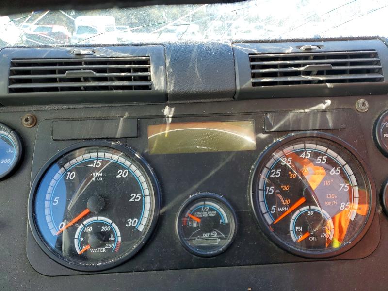 98759535 :رقم المزاد ، 1FUJGLD56GLGU8860 vin ، 2016 Freightliner Cascadia 125 مزاد بيع