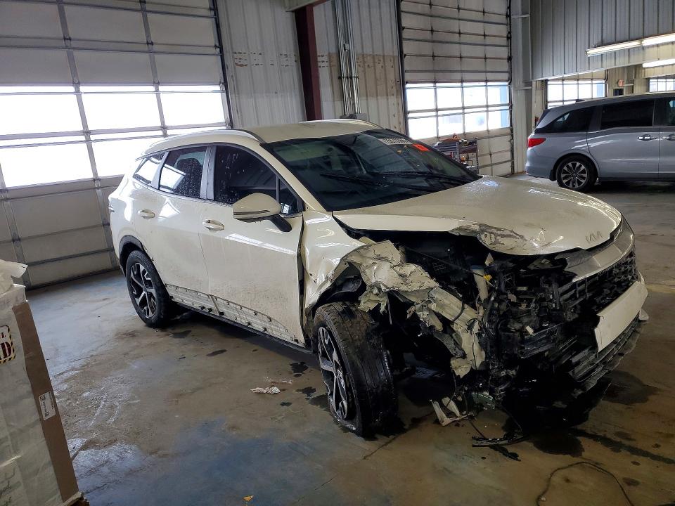 2023 Kia Sportage მანქანა იყიდება აუქციონზე, vin: KNDPVCAGXP7111458, აუქციონის ნომერი: 75573365