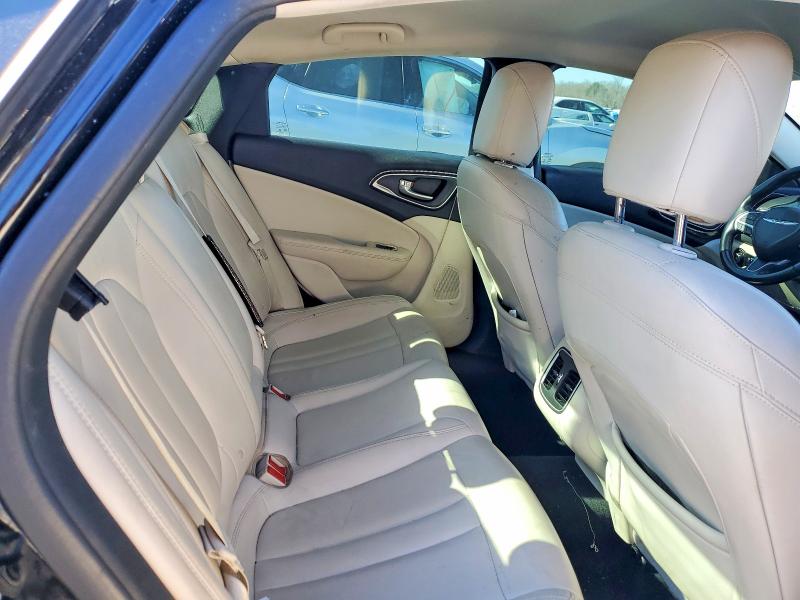 Продажа на аукционе авто 2015 Chrysler 200, vin: 1C3CCCCB8FN564983, номер лота: 72479925