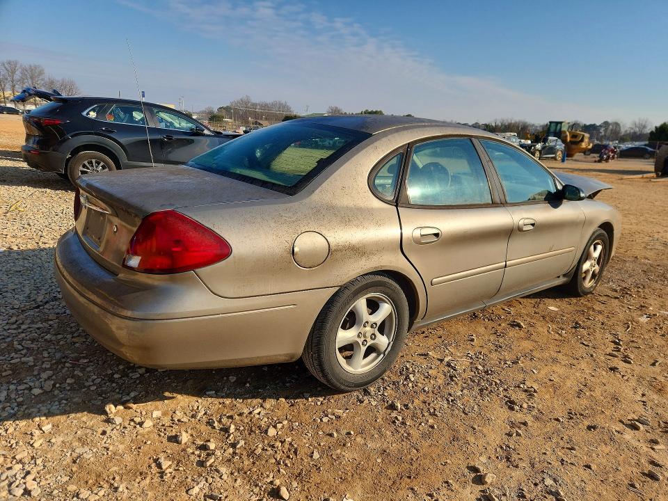2003 Ford Taurus მანქანა იყიდება აუქციონზე, vin: 1FAFP55243G201155, აუქციონის ნომერი: 55865726