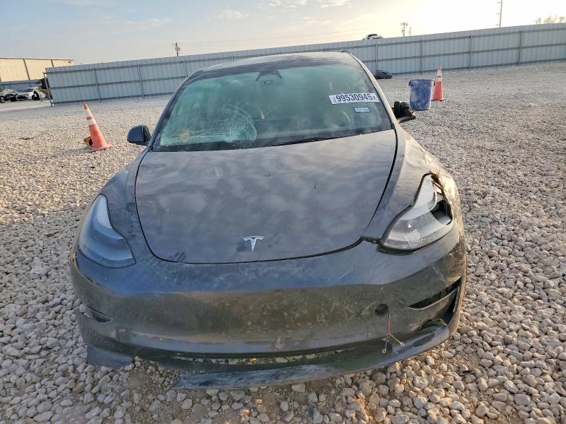 2023 Tesla Model 3 მანქანა იყიდება აუქციონზე, vin: 5YJ3E1EA2PF676712, აუქციონის ნომერი: 99530945
