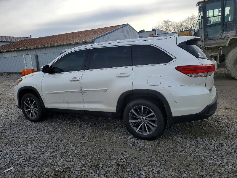 2019 Toyota Highlander მანქანა იყიდება აუქციონზე, vin: 5TDJZRFH3KS582736, აუქციონის ნომერი: 99919645