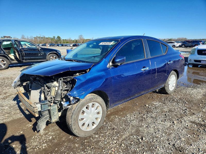 74145125 :رقم المزاد ، 3N1CN7AP1JL828827 vin ، 2018 Nissan Versa مزاد بيع