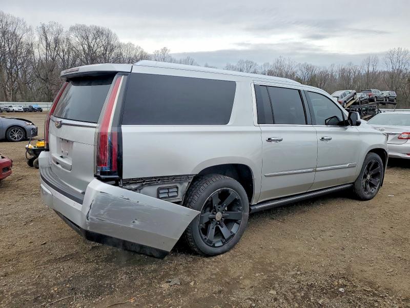 2015 Cadillac Escalade მანქანა იყიდება აუქციონზე, vin: 1GYS4TKJ4FR511326, აუქციონის ნომერი: 73102595