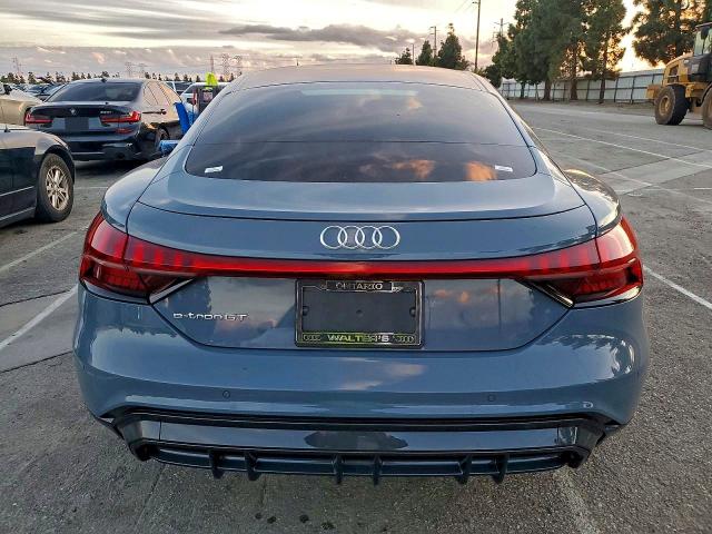 99674755 :رقم المزاد ، WAUDJBFW9P7006481 vin ، 2023 Audi E-tron Gt مزاد بيع