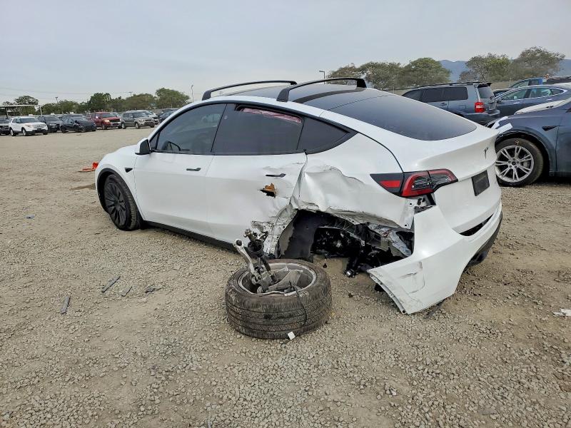 75072005 :رقم المزاد ، 7SAYGAEE1PF881184 vin ، 2023 Tesla Model Y مزاد بيع