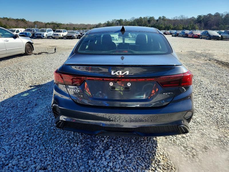 73609085 :رقم المزاد ، 3KPF54AD1NE492881 vin ، 2022 Kia Forte مزاد بيع