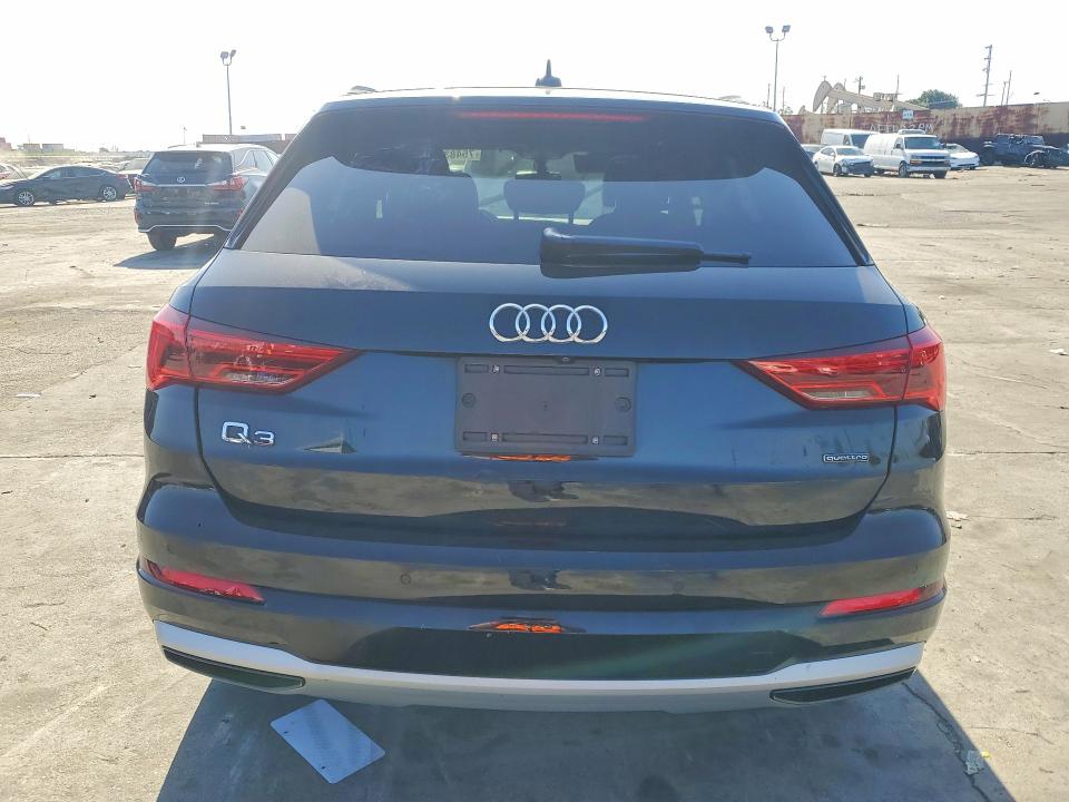 75483905 :رقم المزاد ، WA1AUCF32N1035811 vin ، 2022 Audi Q3 مزاد بيع