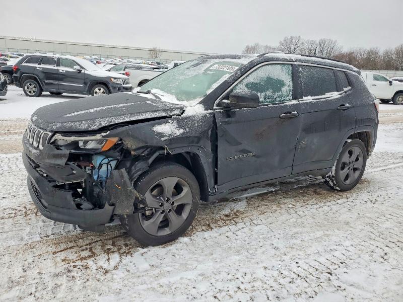 73222105 :رقم المزاد ، 3C4NJDFB7NT142214 vin ، 2022 Jeep Compass مزاد بيع