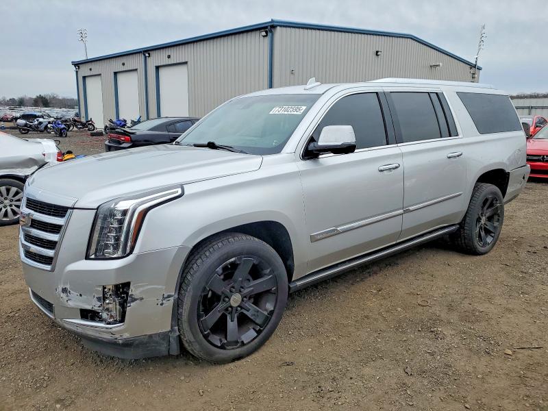 2015 Cadillac Escalade მანქანა იყიდება აუქციონზე, vin: 1GYS4TKJ4FR511326, აუქციონის ნომერი: 73102595