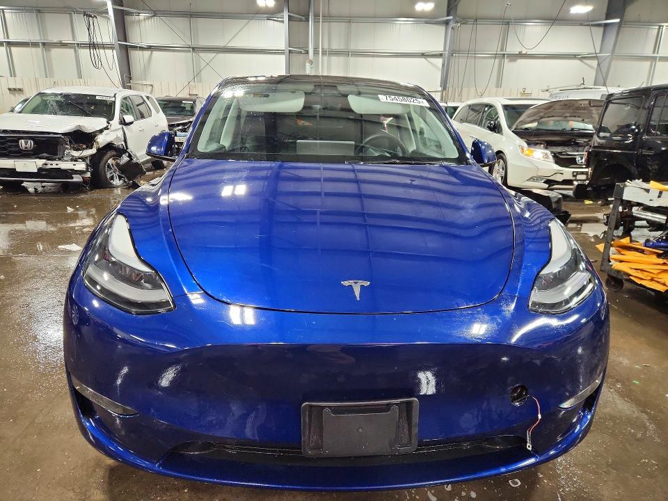 2024 Tesla Model Y მანქანა იყიდება აუქციონზე, vin: 7SAYGDEF9RA273682, აუქციონის ნომერი: 75458025