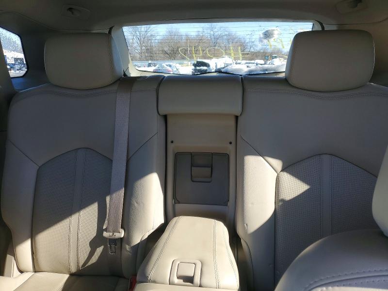 74876705 :رقم المزاد ، 3GYFNBE32FS625800 vin ، 2015 Cadillac Srx مزاد بيع