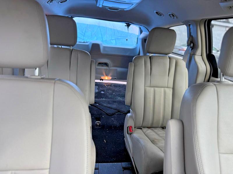 Продажа на аукционе авто 2013 Chrysler Town & Cou, vin: 2C4RC1BG7DR603859, номер лота: 75170505