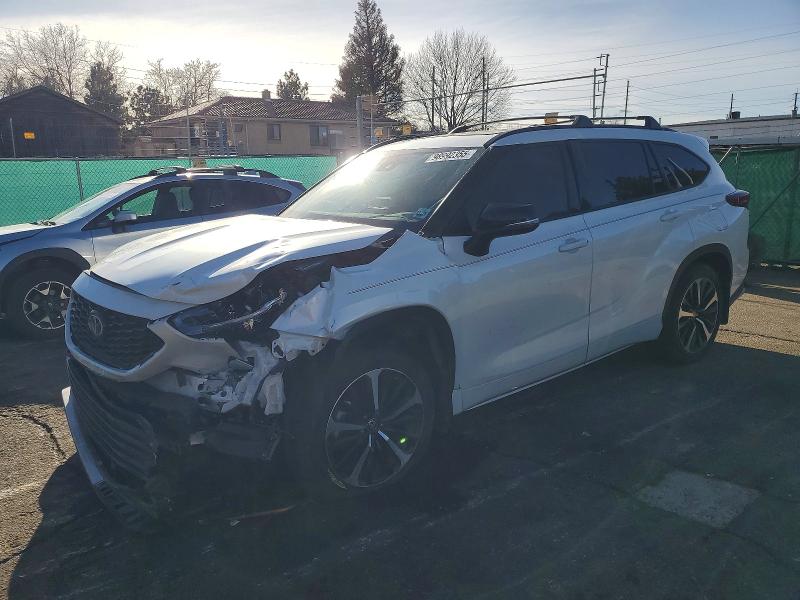 2022 Toyota Highlander მანქანა იყიდება აუქციონზე, vin: 5TDLZRBH1NS164775, აუქციონის ნომერი: 78609495